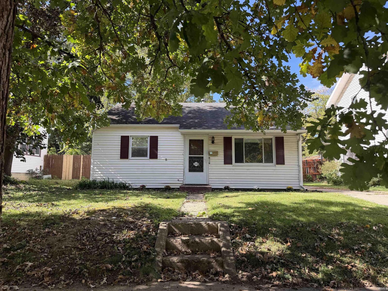 Property Photo:  2309 Westbrook Drive  IN 46805 