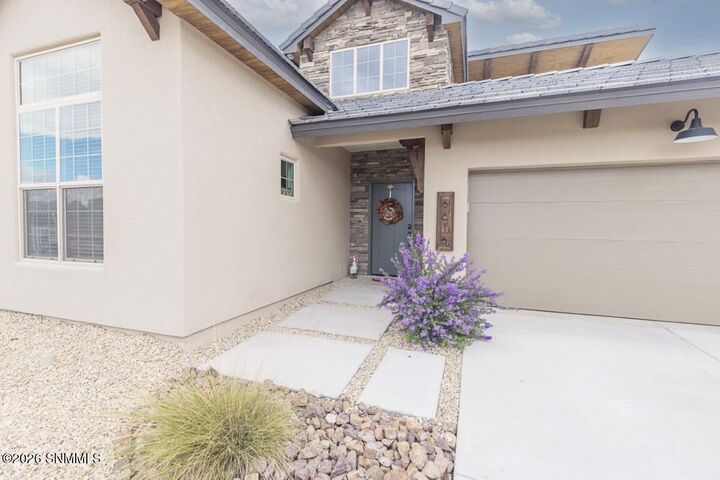 Property Photo:  6616 Blackbird Road  NM 88012 