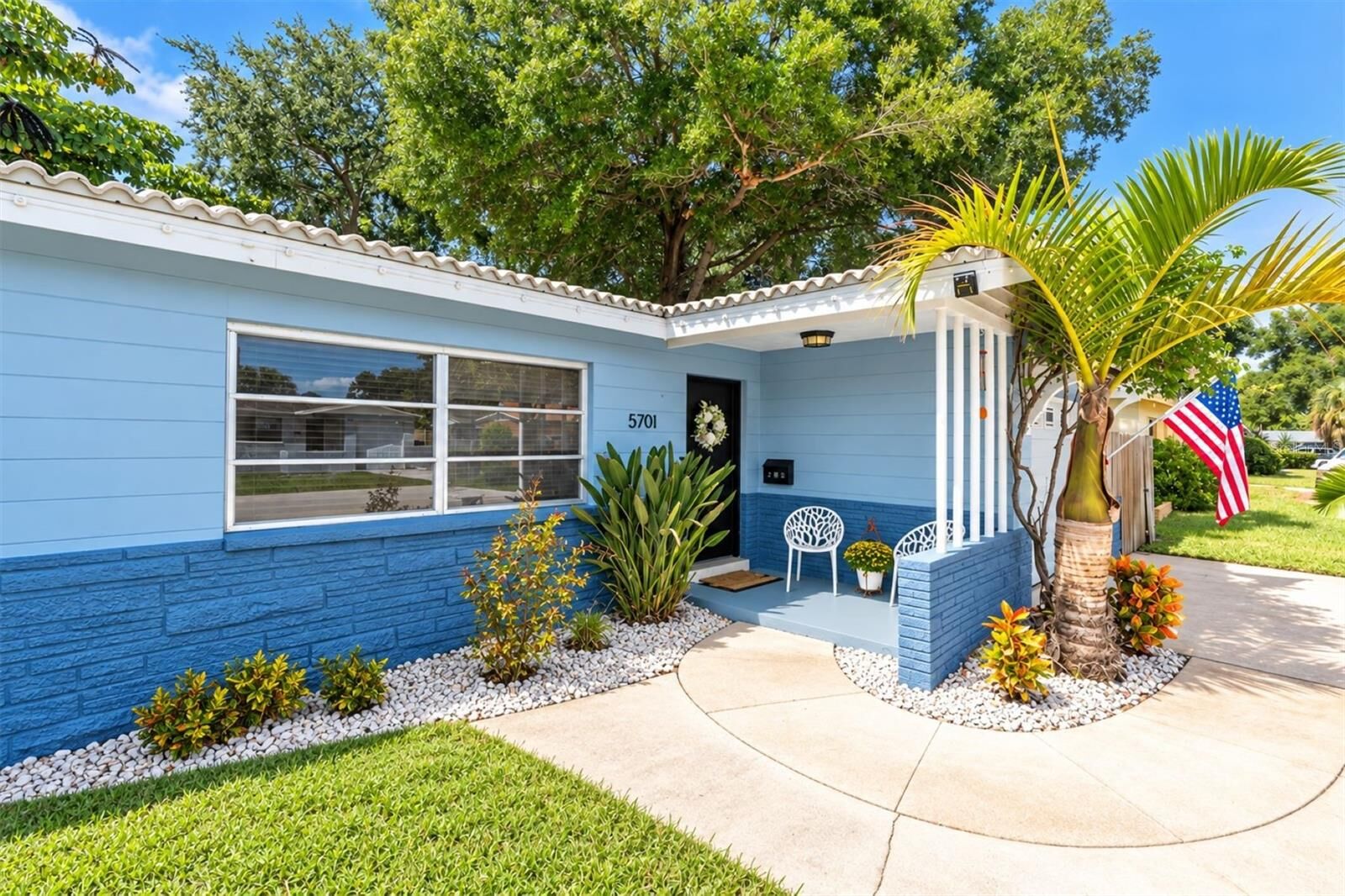 Property Photo: 5701 6th Way S FL 33705