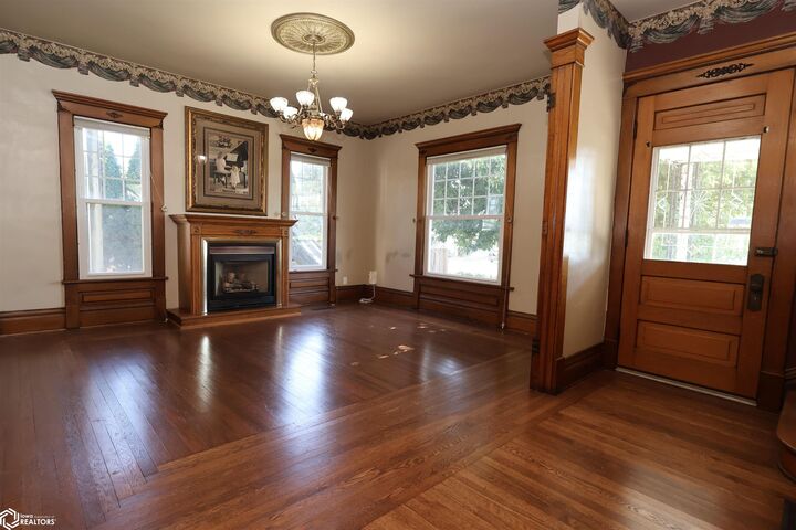 Property Photo: 408 E Boone Street IA 50158
