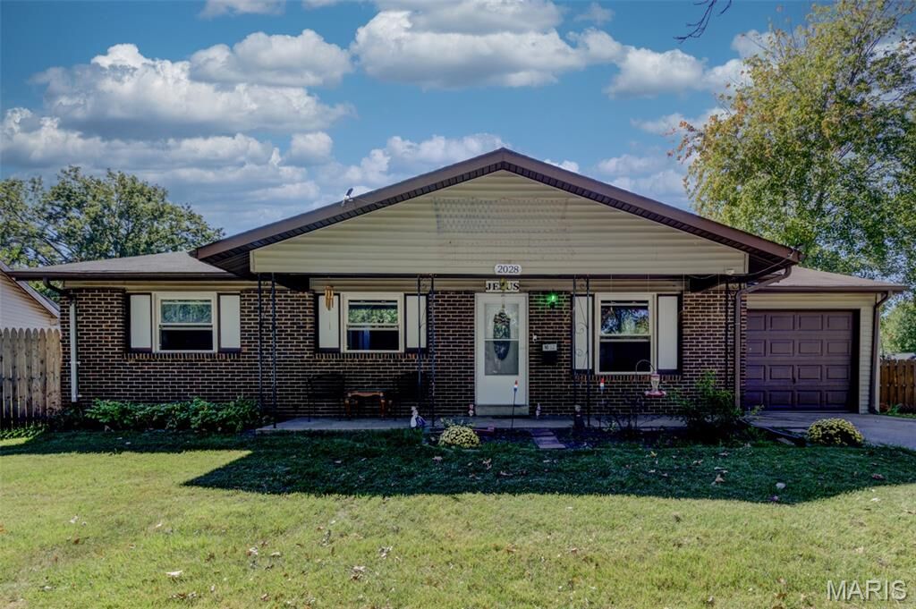 Property Photo:  2028 Hungerford Drive  MO 63031 