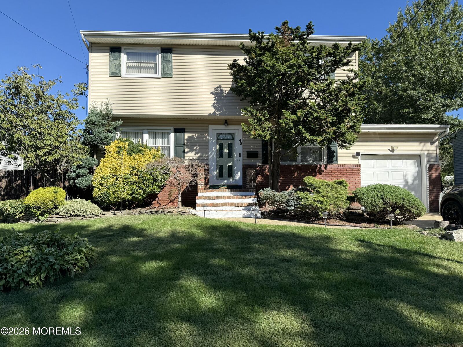 Property Photo:  42 Dartmouth Drive  NJ 07730 