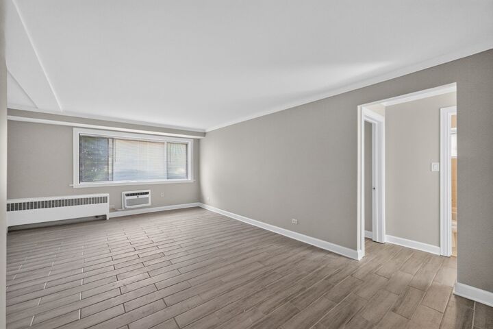 Property Photo:  2710 W Lunt Avenue 107  IL 60645 