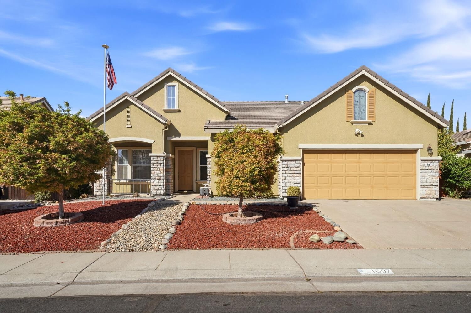 Property Photo:  1697 San Antonio Lane  CA 95747 