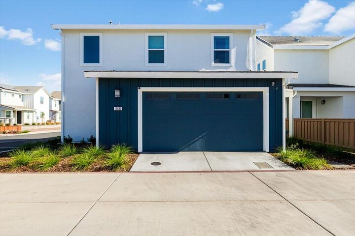 Property Photo: 10831 Windrow Way CA 95670