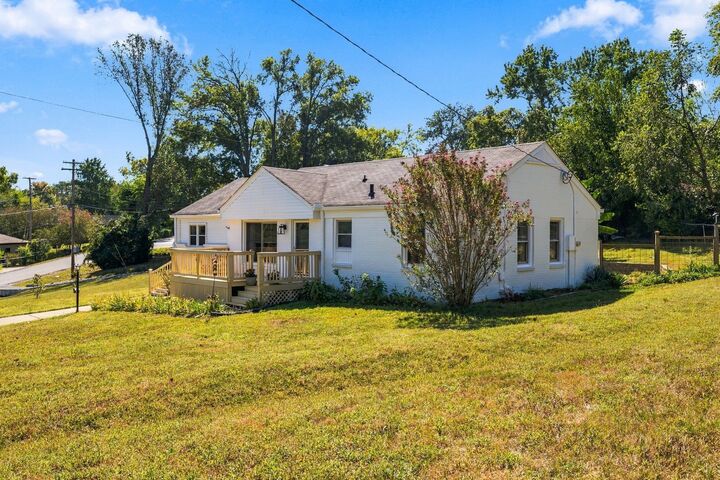Property Photo:  3603 Hewlett Dr  TN 37211 