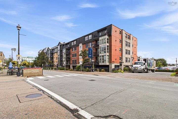 Property Photo:  526 1477 Lower Water Street  NS B3J 3Z2 