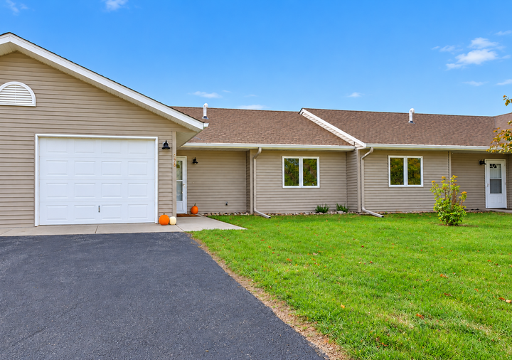 Property Photo:  970 Portland Street  MN 56385 