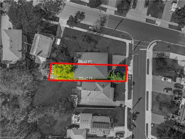Property Photo: 427 Lawrence Avenue ON N2M 1Y7