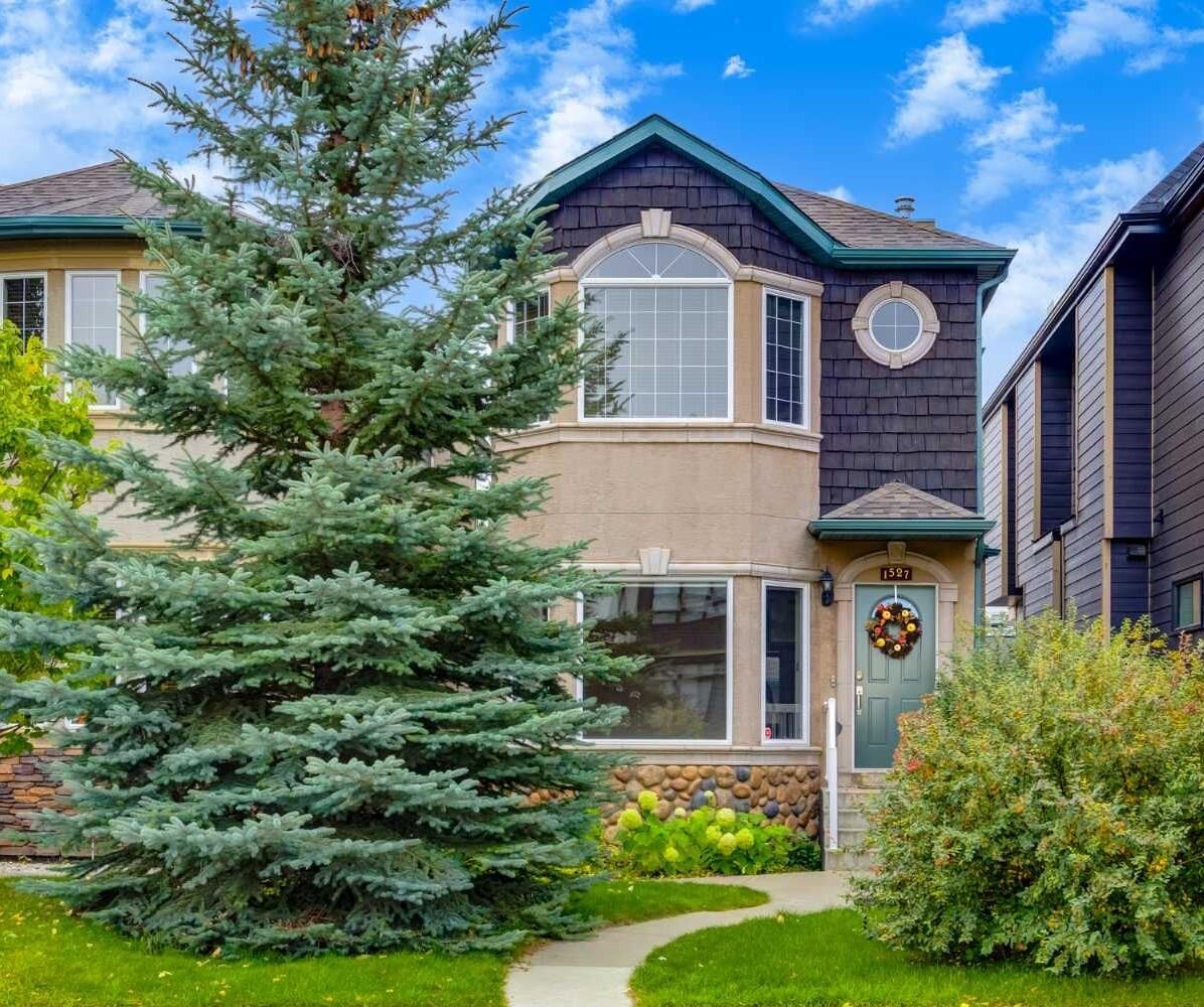 Property Photo: 1527 18 Avenue NW AB T2M 0W9