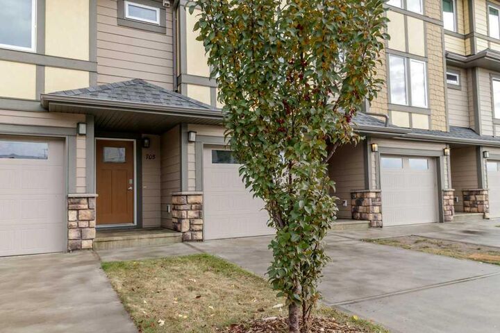 Property Photo: 339 Viscount Drive 705 AB T4R 0S2