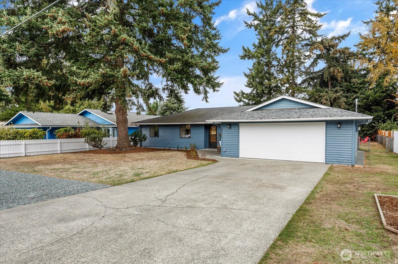 Property Photo:  2712  Sun Vista Circle  WA 98236 