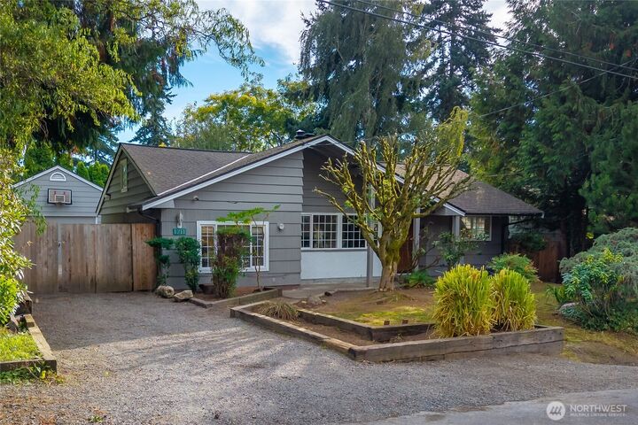 Property Photo:  1211 N 173rd Street  WA 98133 