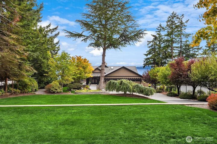 Property Photo: 371 Vine Street WA 98282