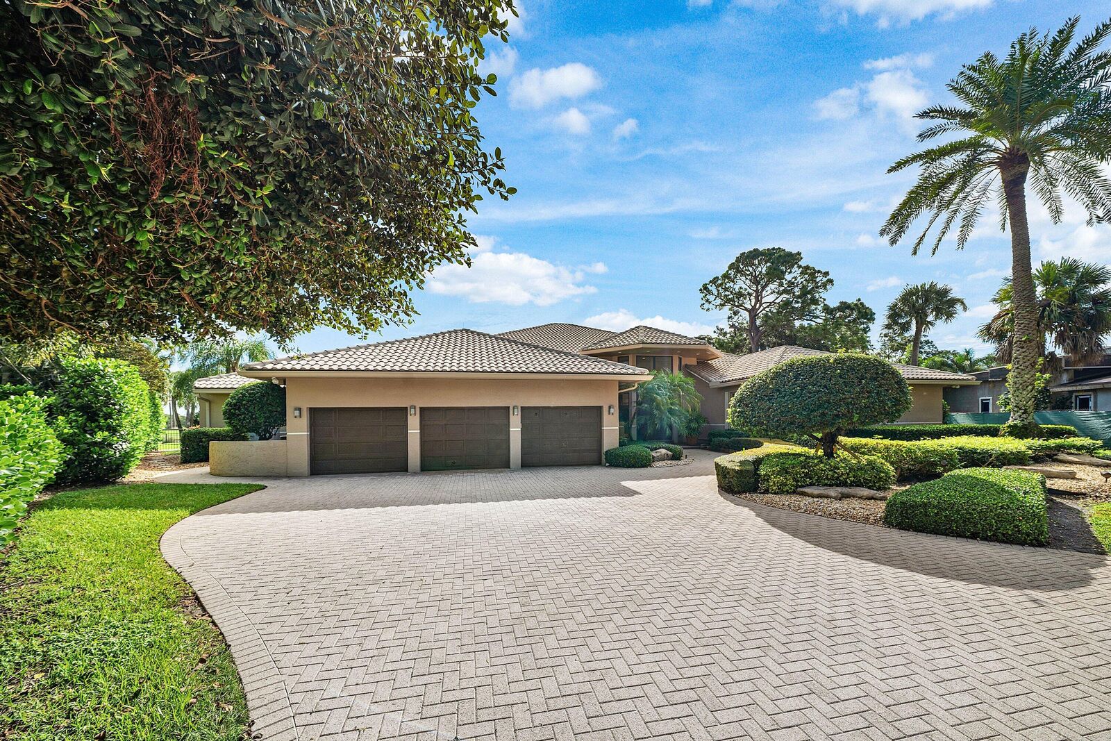 Property Photo: 4364 Kasso Circle FL 33487