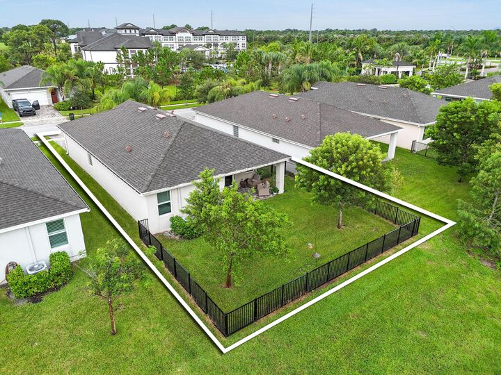 Property Photo: 7238 SE Pine Valley Court FL 33455