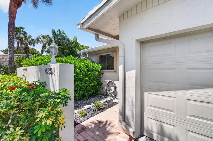 Property Photo:  6391 Toulon Drive  FL 33433 