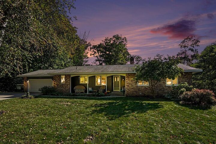 Property Photo:  17292 Burkshire Drive  MI 49417 