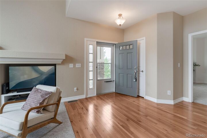 Property Photo:  4888 Raven Run  CO 80023 