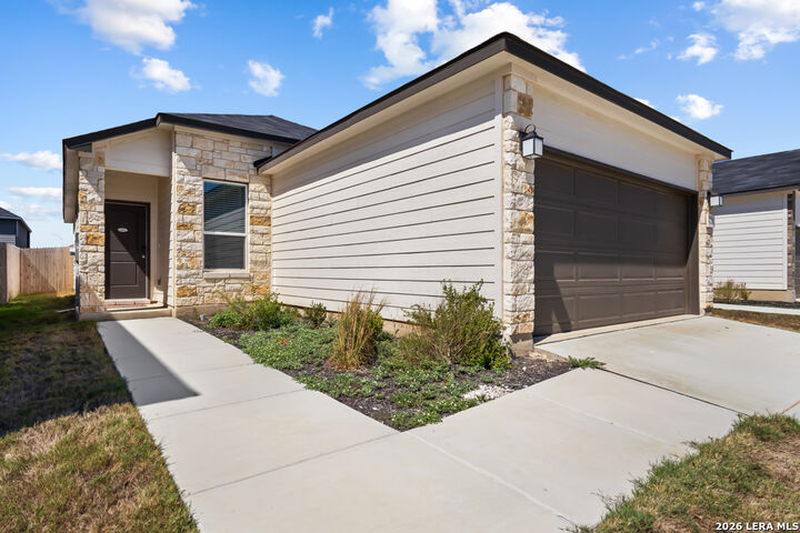 Property Photo:  14223 Gamefish Run  TX 78112 