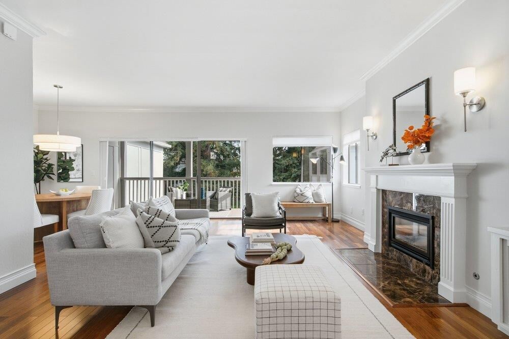 Property Photo: 1318 Woodside Road CA 94061