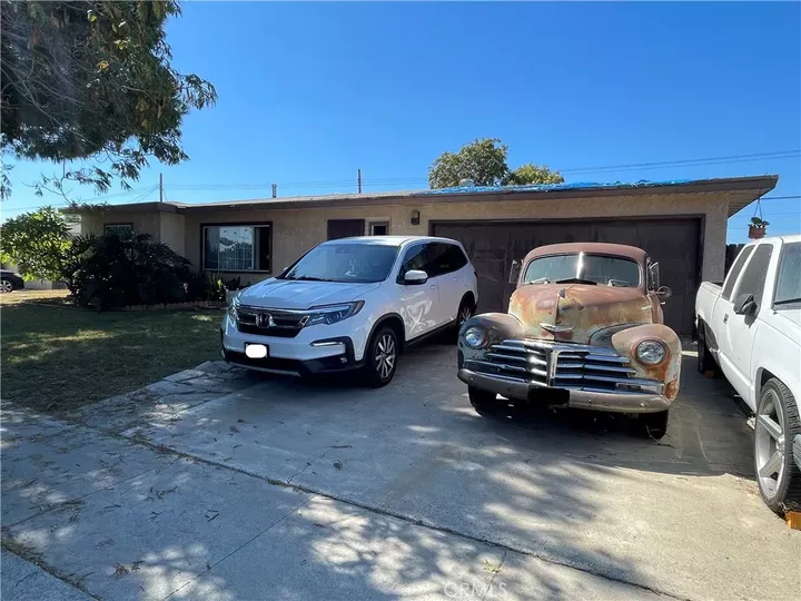 Property Photo: 13735 Roxey CA 92843