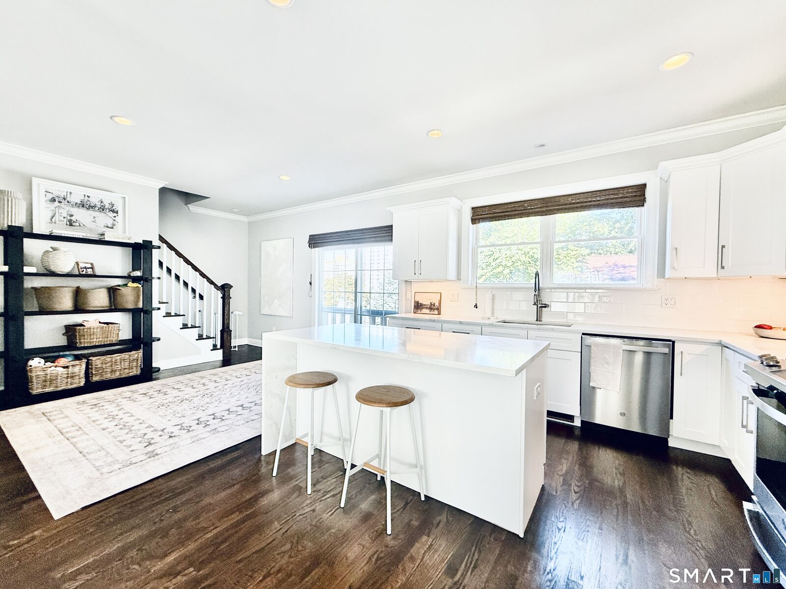 Property Photo:  35 Terrace Place 2  CT 06902 