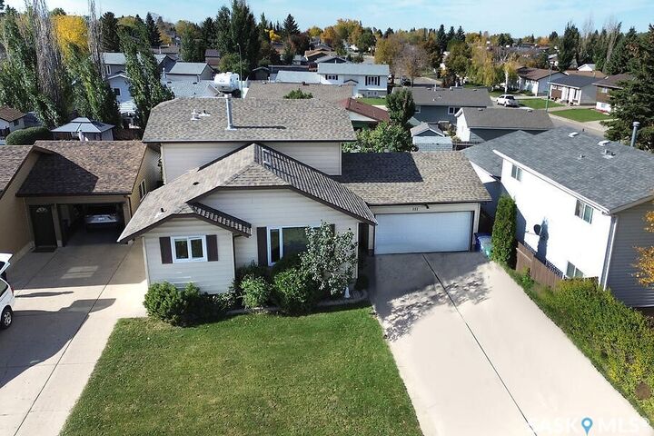 Property Photo: 151 Hunt Road SK S7L 6E6