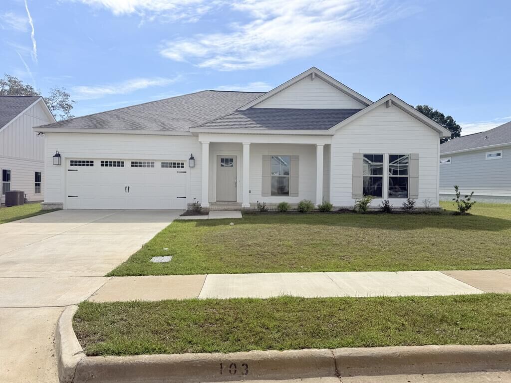 Property Photo:  103 Elliot  AL 36350 