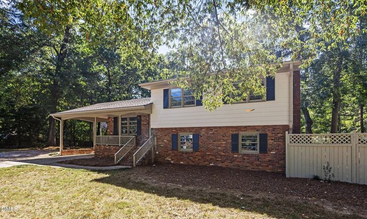 Property Photo:  8208 Hillside Drive  NC 27612 