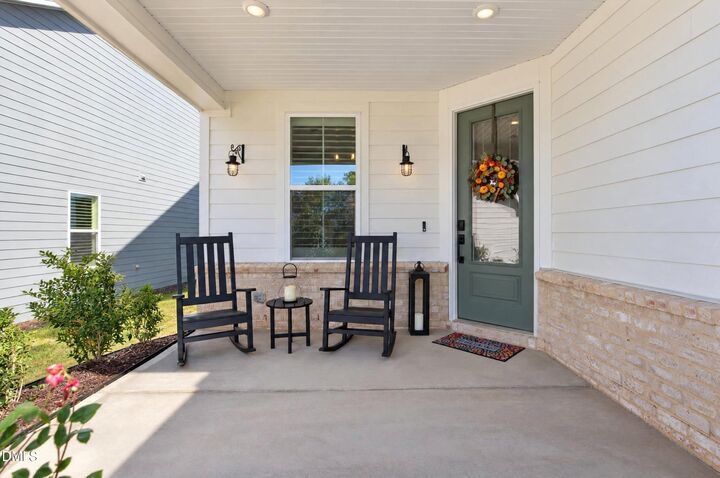 Property Photo: 2253 Abbeyhill Drive 129 NC 27610