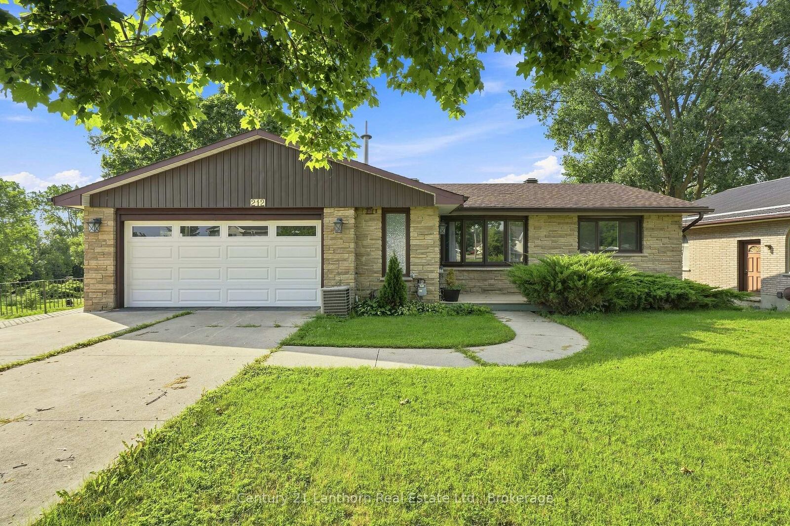 Property Photo:  212 Main Street  ON K0K 1X0 