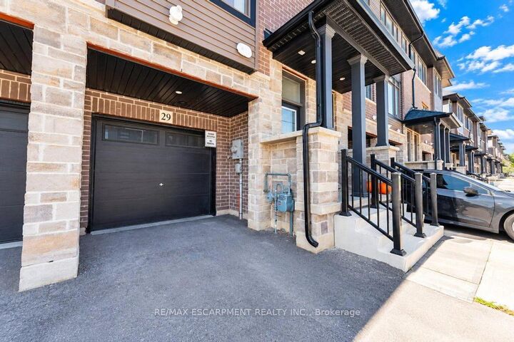 Property Photo:  120 Court Drive 29  ON N3L 0N2 
