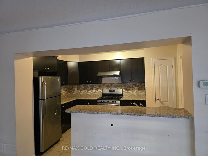 Property Photo:  18 Arnprior Road  ON L7A 0W2 
