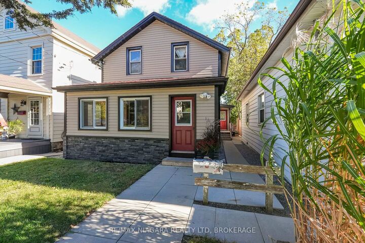 Property Photo:  15 Adelaide Street  ON L3M 1X2 