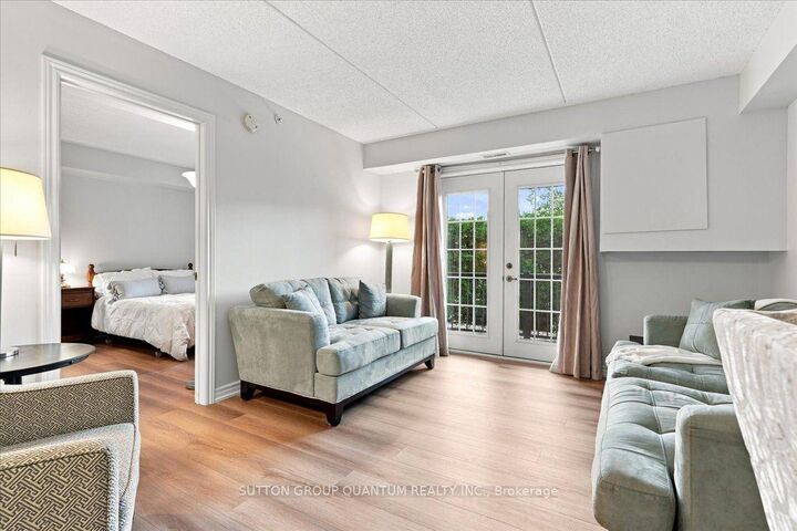 Property Photo:  2035 Appleby Line 104  ON L7L 7G8 