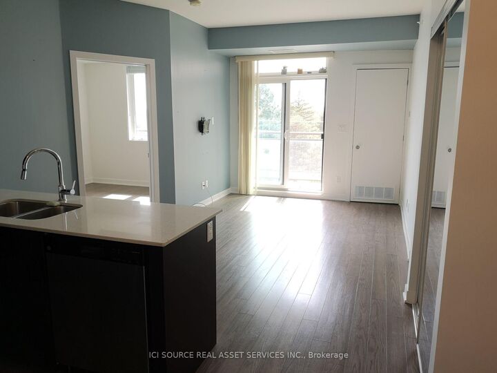Property Photo:  3560 St. Clair Avenue E 423  ON M1K 0A9 