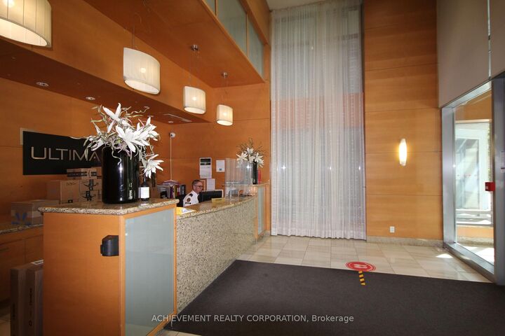 Property Photo:  4978 Yonge Street 2309  ON M2N 7G8 