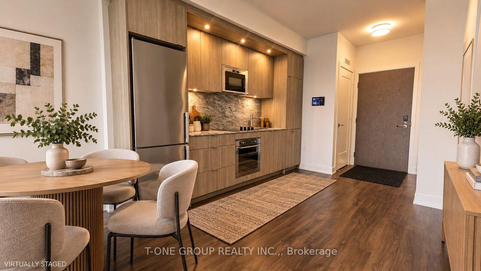 Property Photo:  30 Inn On The Park Drive 406  ON M3C 0P7 