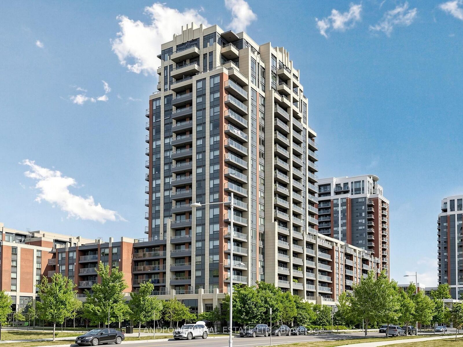 Property Photo:  18 Uptown Drive 120  ON L3R 5M5 