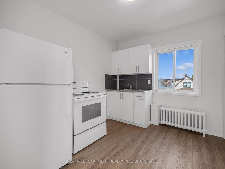 Photo de la propriété: 7 Maitland Street Upper ON L2V 3A4