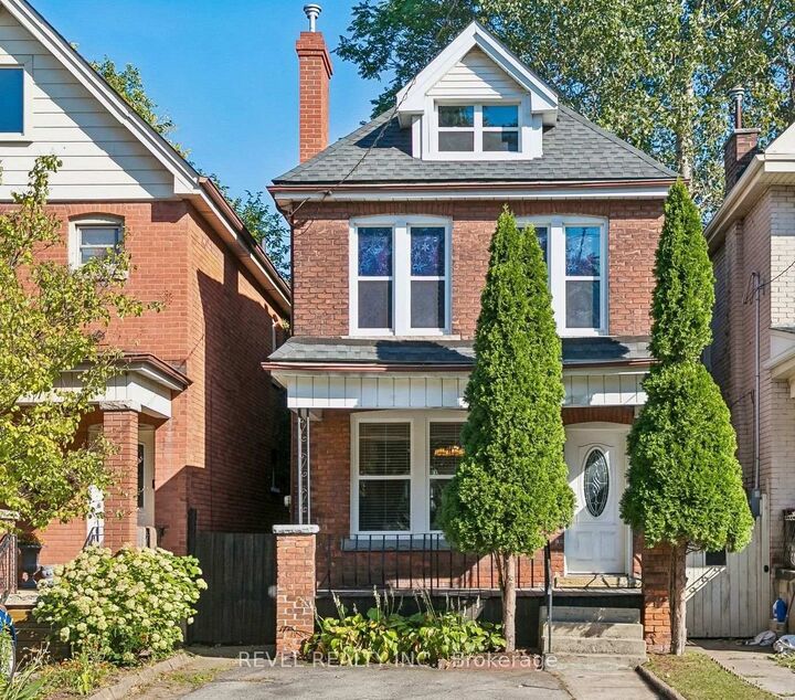 Property Photo:  36 Holton Avenue N  ON L8L 6H4 