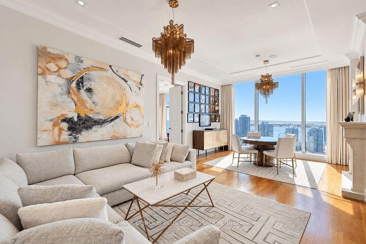 Property Photo:  183 Wellington Street W 2705  ON M5V 0A1 