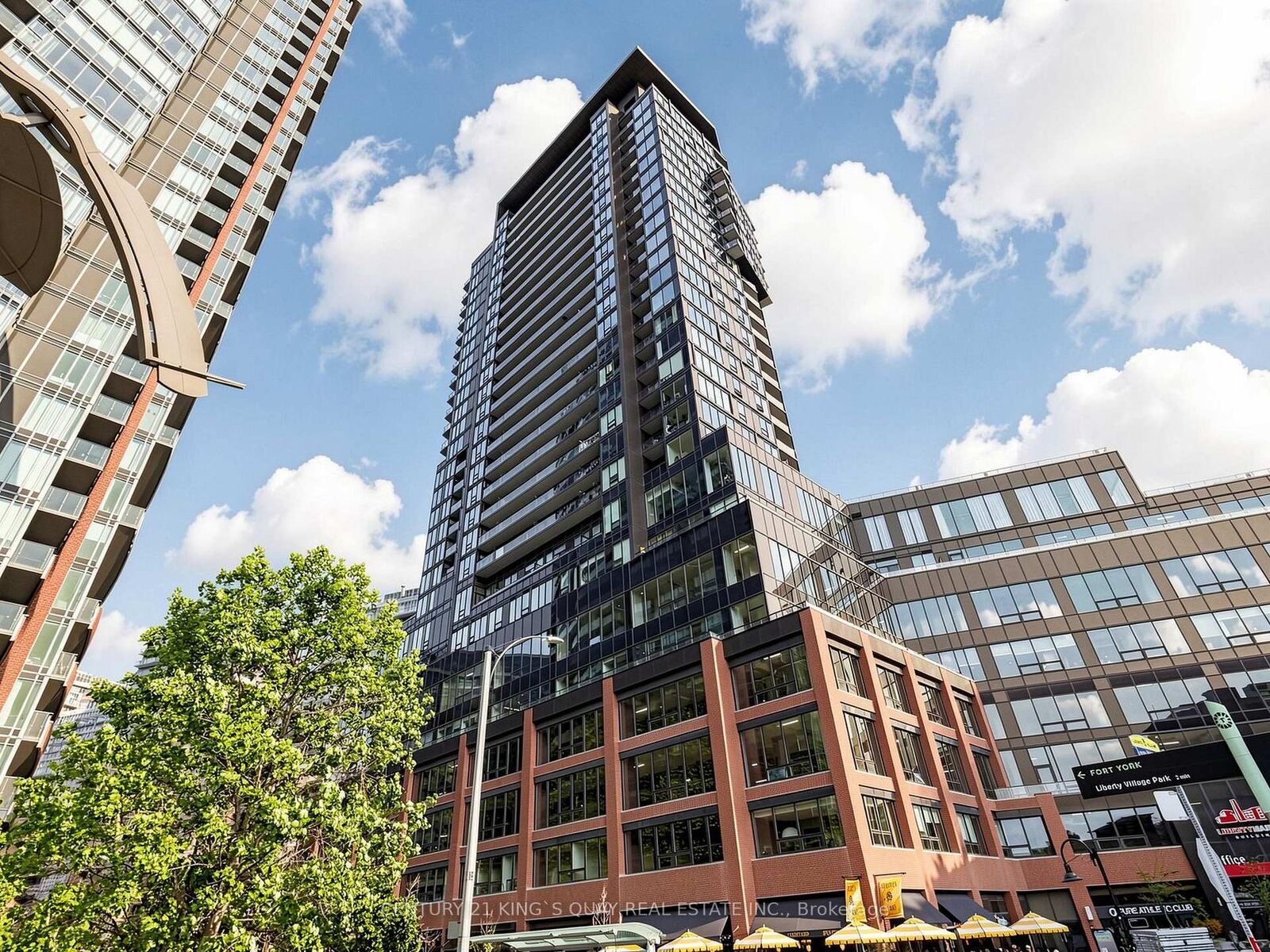 Property Photo:  135 East Liberty Street 2408  ON M6K 0G7 