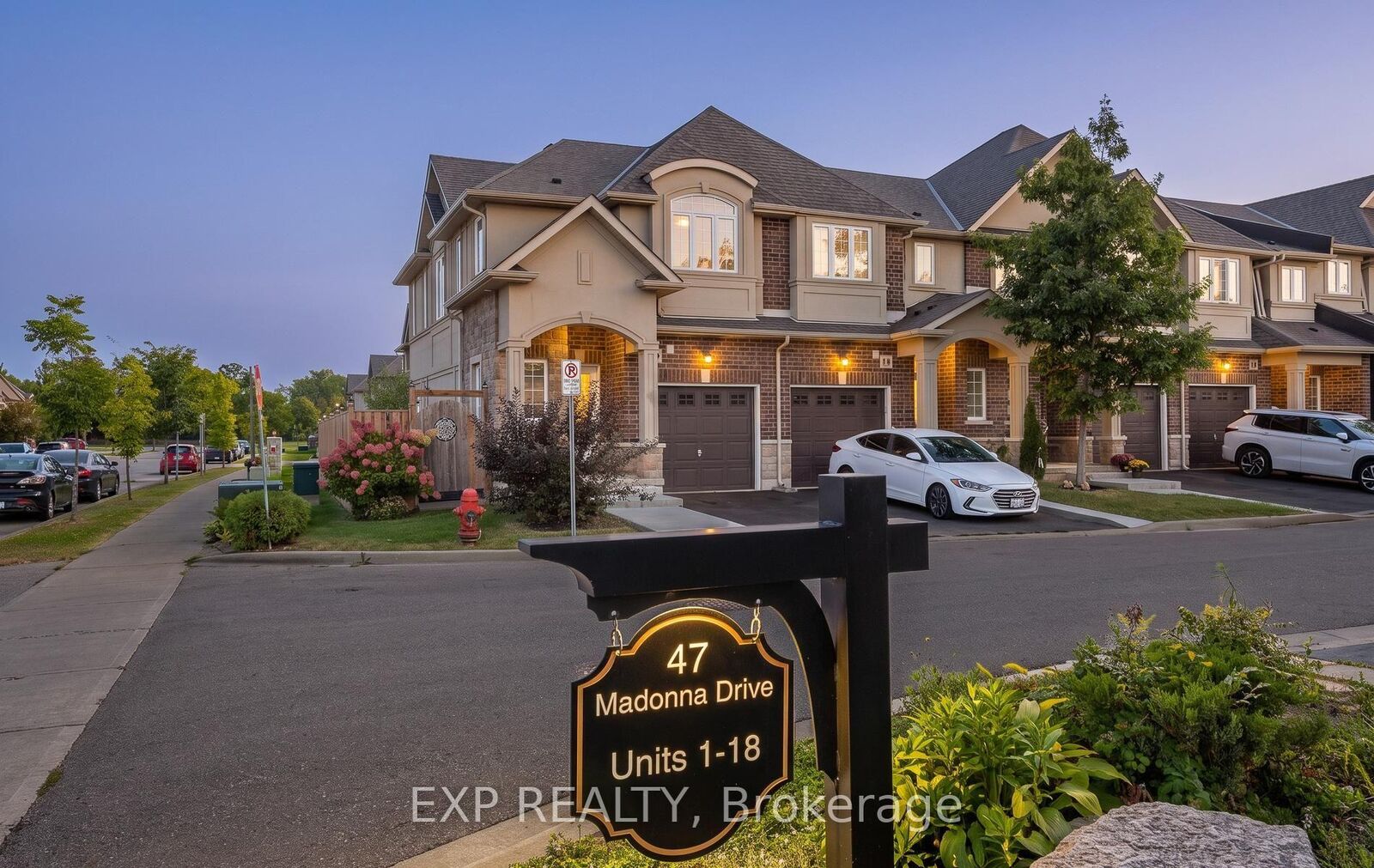 Property Photo: 47 Madonna Drive 10 ON L9B 0H2