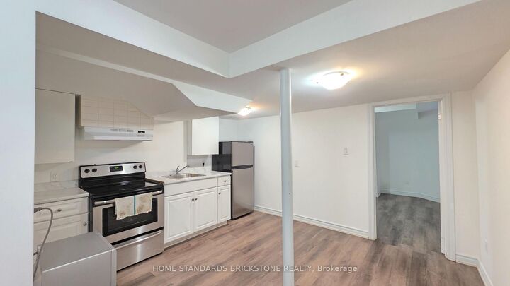 Property Photo:  41 Silk Oak Court Lower - #2  ON L6A 0M3 