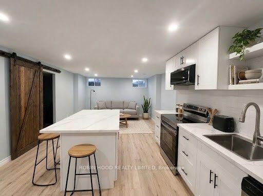 Property Photo: 91 Dun Skipper Drive ON K1X 0E8