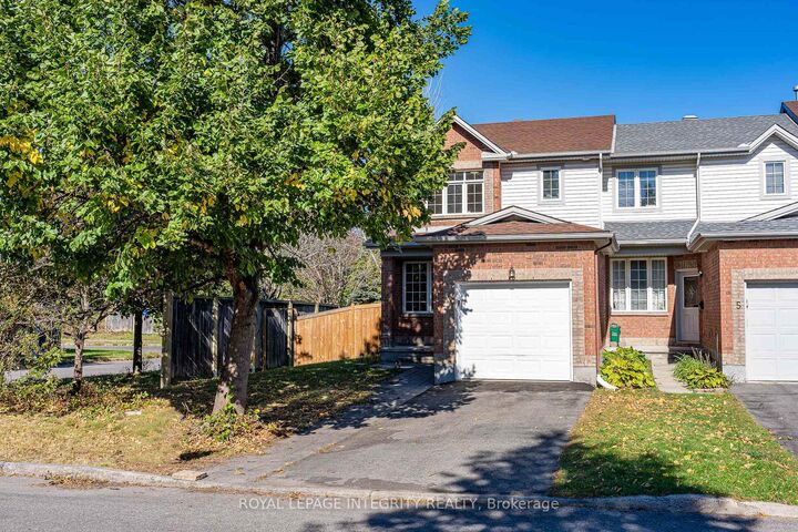 Property Photo:  3 Binbury Way  ON K1T 4B7 