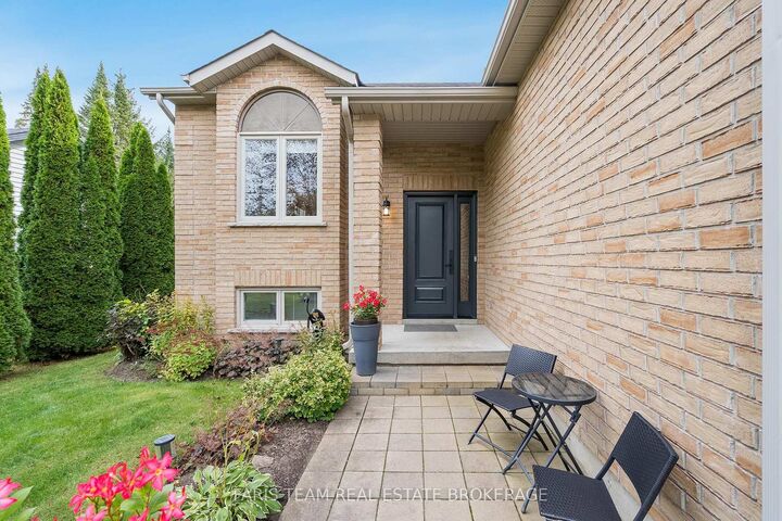 Property Photo:  1011 Ferrier Avenue  ON L0L 1W0 