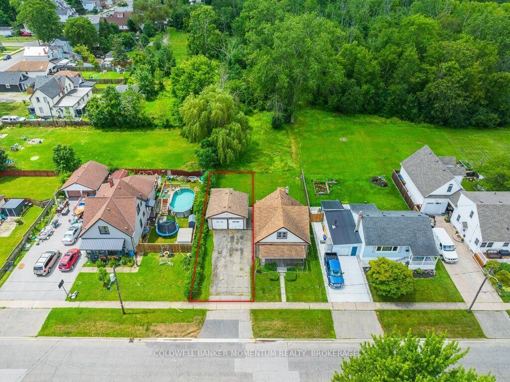 Property Photo:  16 Pietz Avenue  ON L3C 1Z4 